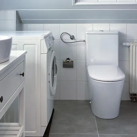 8 In بيت للعطل